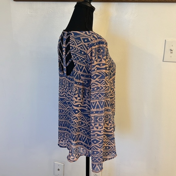 Blu Pepper Sheer Aztec Blouse, Sz. S. - Picture 5 of 10